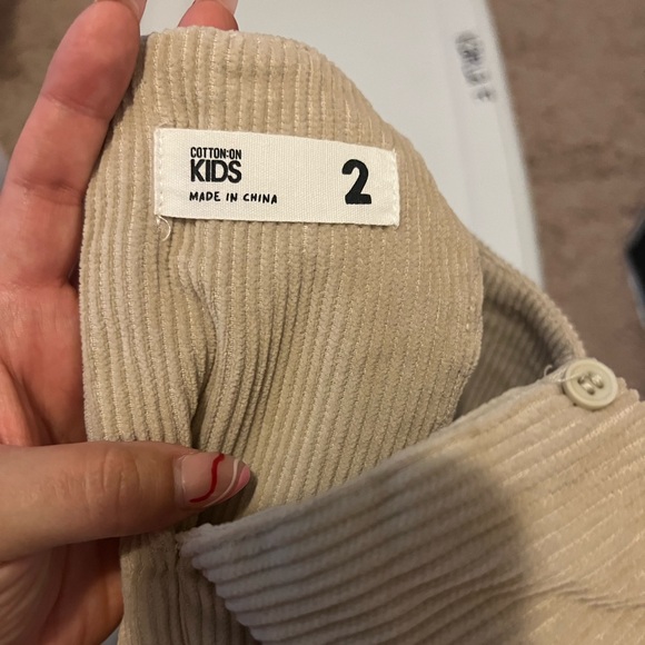 Corduroy 2T - Picture 4 of 4